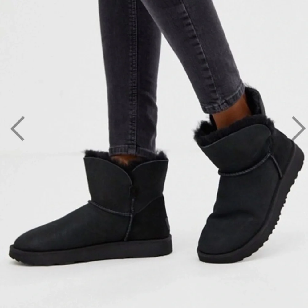 UGG zariyah short